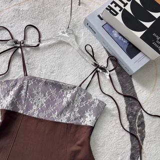 Elise lace cami : KN.Clothes เสื้อสายเดี่ยวผูกไหล่ เย็บตะเข็บหน้า เข้ารูป มีซิปซ่อนด้านข้าง