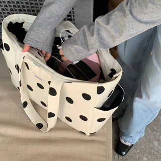 SUNSCRÈME - CARRYALL DOT BAG (กระเป๋ารุ่น CARRYALL ลายจุด)