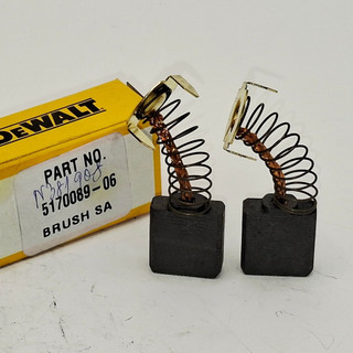 DEWALT STANLEY แปรงถ่านเครื่องตัดไฟเบร์ 14 นิ้ว ใช้กับรุ่น STEL705 D28720 KTM355 part no 5170089-06 N381908