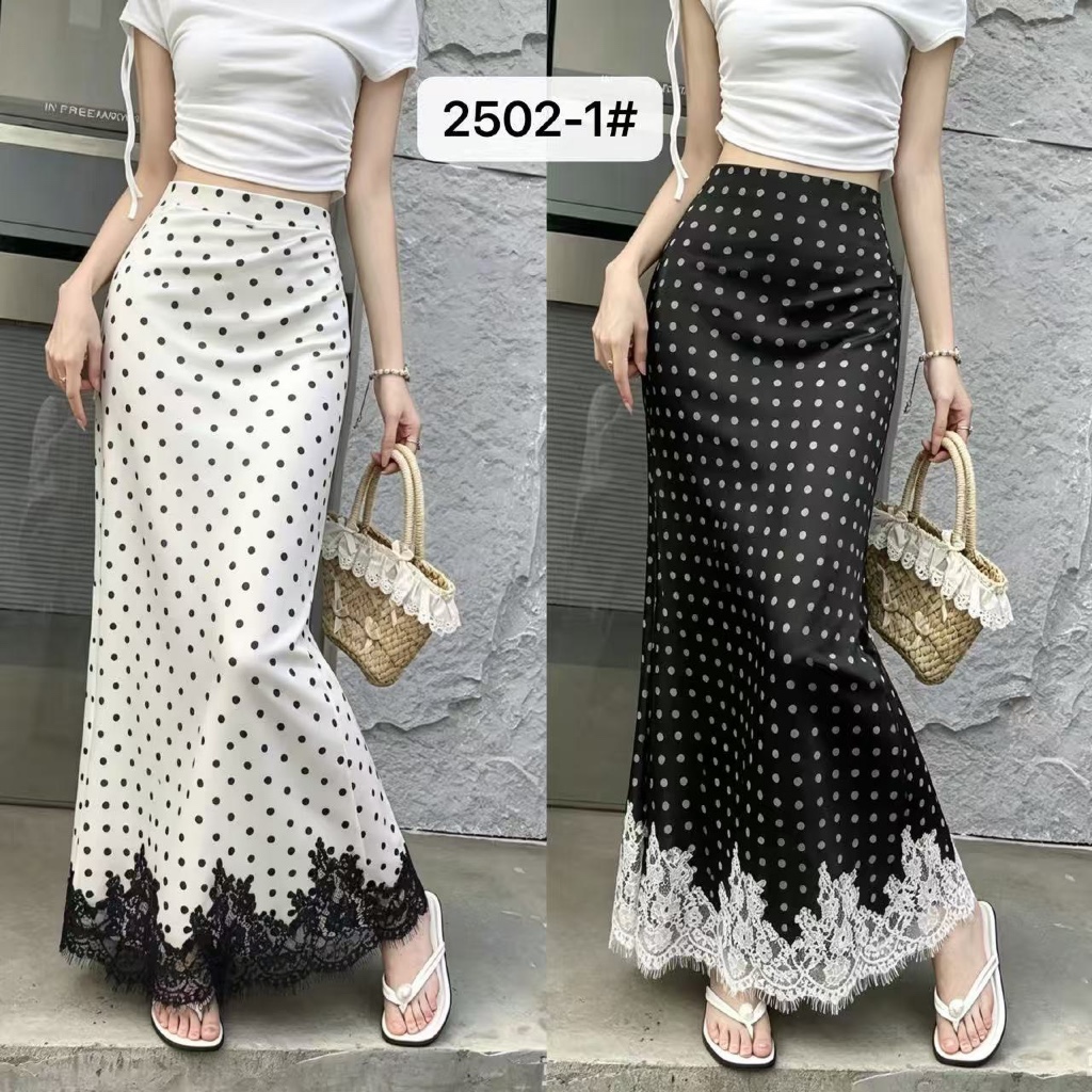 2502-1 **มีส่งด่วน** งานป้าย อินทุอร กระโปรงยาว เนื้อผ้าซาติน ลายจุด แต่งชายลูกไม้ มีซิปข้าง เสื้อผ้าแฟชั่นผู้หญิง
