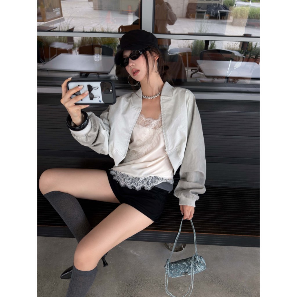 🇨🇳 Moodie bomber jacket แจ็กเก็ตทรงครอปผู้หญิง มีซับในอย่างดี