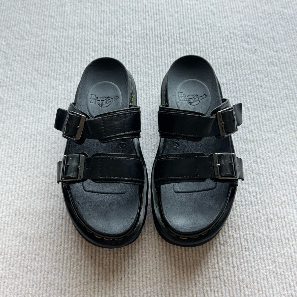 Dr.Martens รองเท้ามือสองของแท้ sz.37