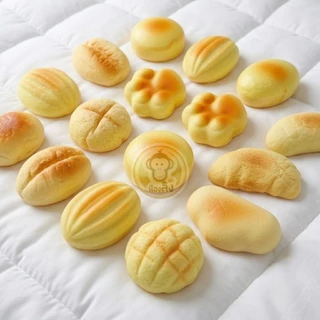 สกุชชี่ขนมปัง Squishy ของเล่นบีบคลายเครียด 1ชิ้นถูกมาก เนื้อนุ่มหนึบ รูปขนมปังสร้างสรรค์ ของเล่นเด็ก ของขวัญน่ารัก
