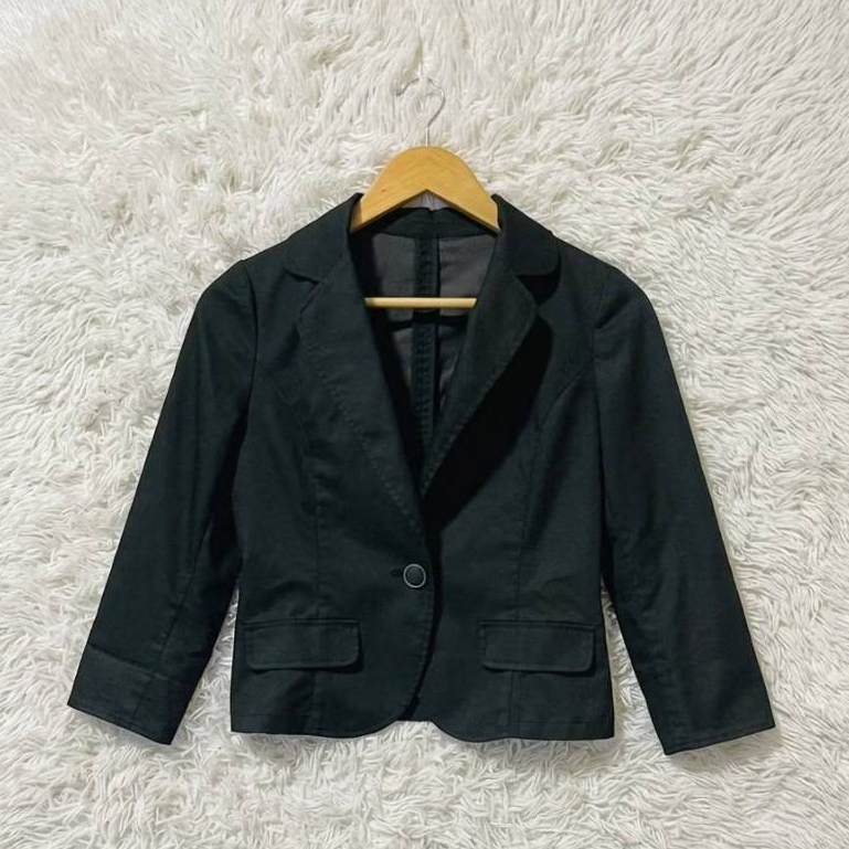 อก 32 สูทมือสอง Blazer ผู้หญิงสีดำ ทรงสุภาพ *S151