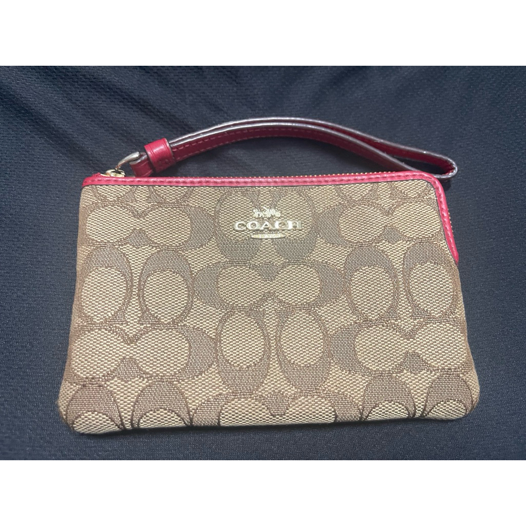 แท้ กระเป๋าคล้องมือ Coach 1ซิป มือสอง