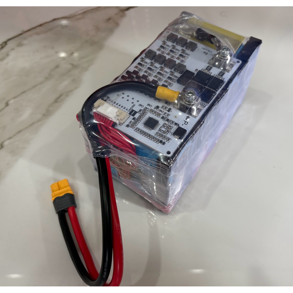 แบตเตอรี่ลิเที่ยมฟอสแฟส LifePo4 25.6V 5.5A. พร้อม BMS 60A.-Active balance 1.5A.