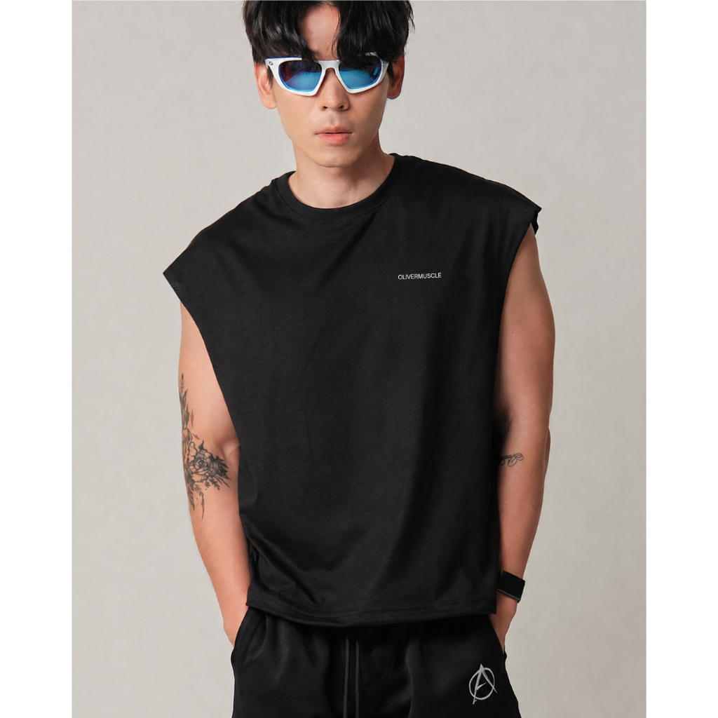 OLIVER MUSCLE - CROP TANK TOP เสื้อแขนตัดทรงครอปผู้ชาย