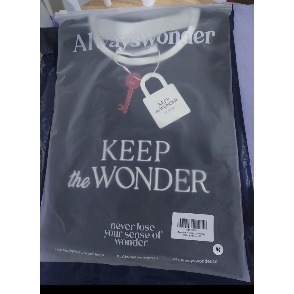 เสื้อ Keep the wonder layered Tee size M (44")สีดำ (midnight) หลิงออม (Always wonder x Keep silent b