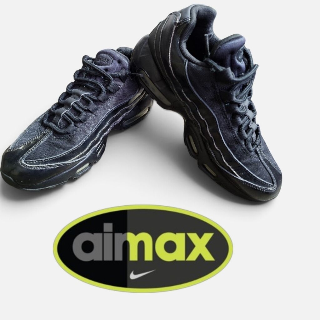 Nike Air Max 95 Essential "Triple Black