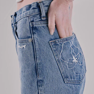 [เริ่มจัดส่ง 10-13 ตค]Endless Holiday Secret Jean Blue Bleeze