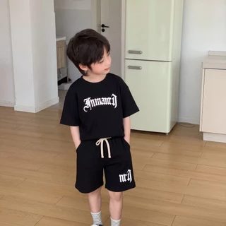 PRINCESS KESLI 2ชิ้น ชุดเซ็ทเด็กชายแฟชั่น ชุดเสื้อยืดกางเกงขาสั้น ลําลอง พิมพ์ลายตัวอักษร ทรงหลวม สไตล์เกาหลี 2-15 ปี