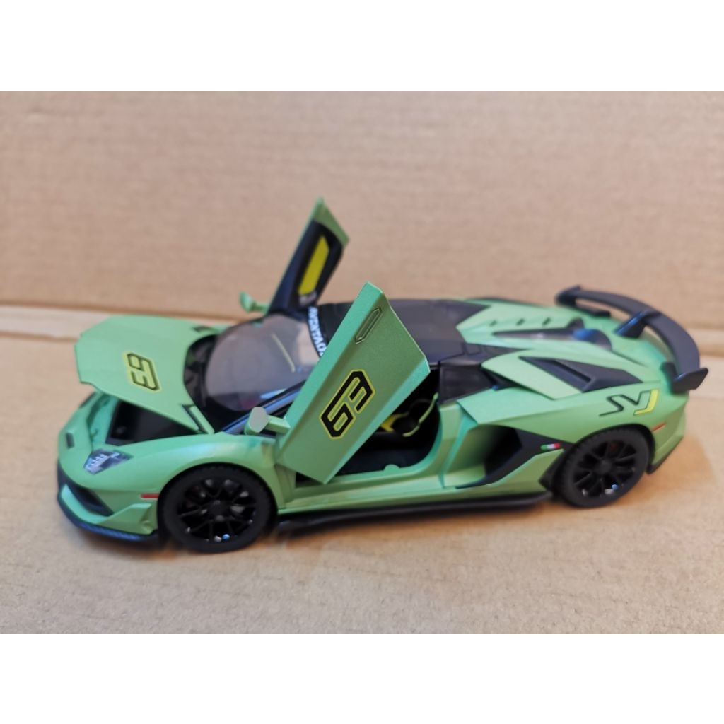 Lamborghini Aventador SVJ 63