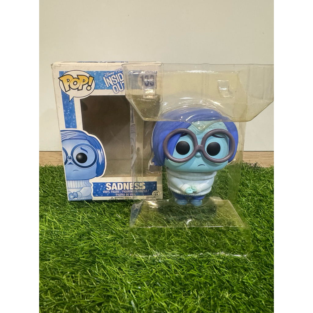 💙[กล่องไม่สวย] ฟิกเกอร์ Funko POP! Disney Pixar Inside Out – Sadness #133 💙