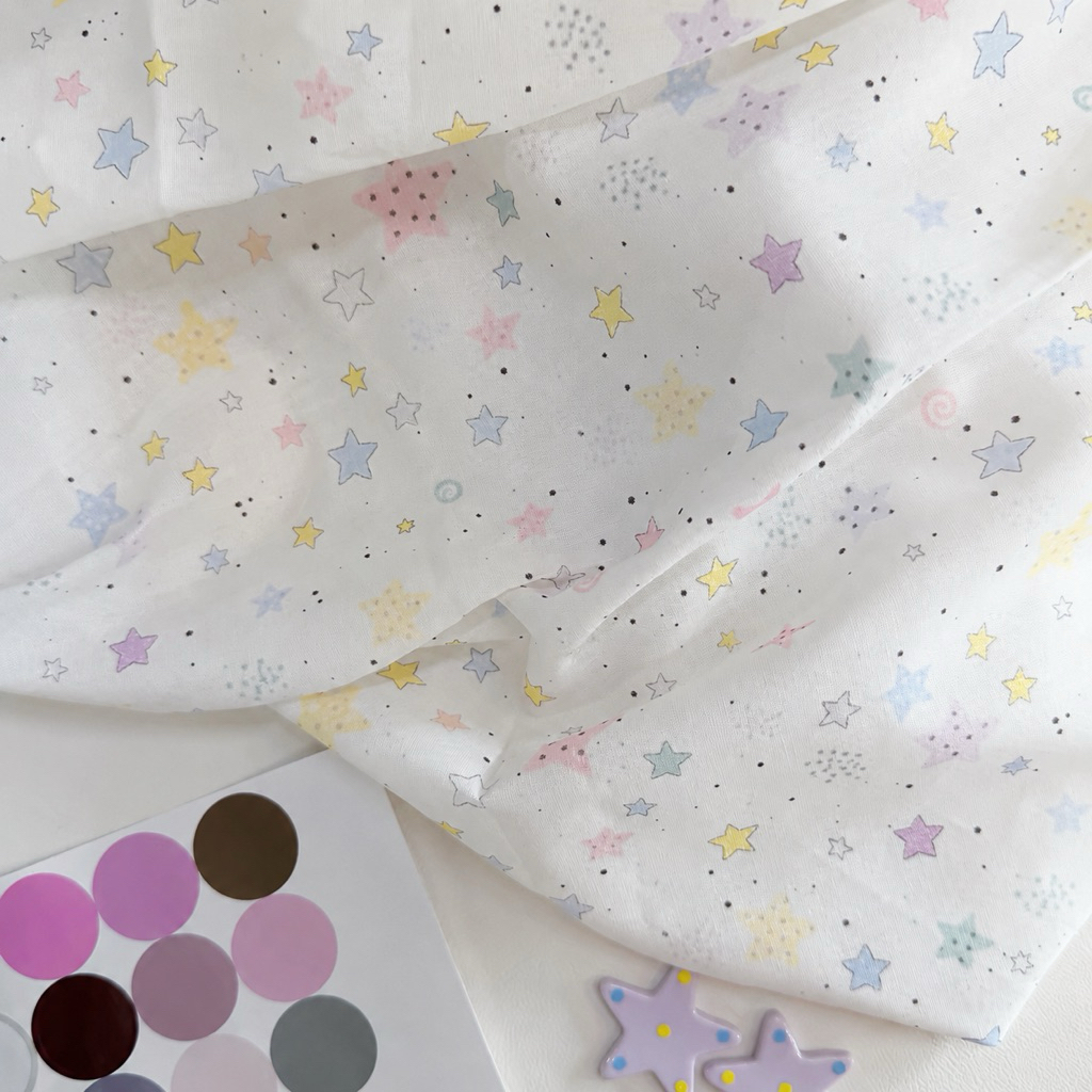 ⭐️อ่านรายละเอียดก่อนสั่งนะคะ⭐️ผ้าcotton100%หน้ากว้าง58“(145cm.) วัดตัดครั่งละ1/2เมตร ตัดต่อเนื่องได้พร้อมส่งค่ะ