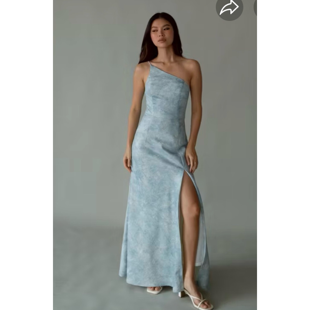 ส่งต่อ Nyra dress เดรสออกงาน งานแต่ง