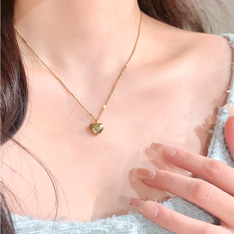 LC+สร้อยคอ LOVE ผู้หญิง จี้หัวใจสีทอง สไตล์มินิมอล เรียบหรู น่ารัก ใส่ได้ทุกโอกาส