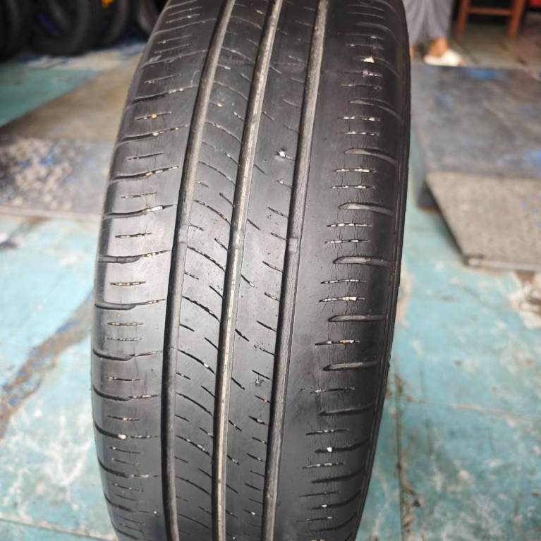 ยางเปอร์เซ็นต์ Dunlop ขนาด 185 65 R15 ปี21 ราคา 391 บาท