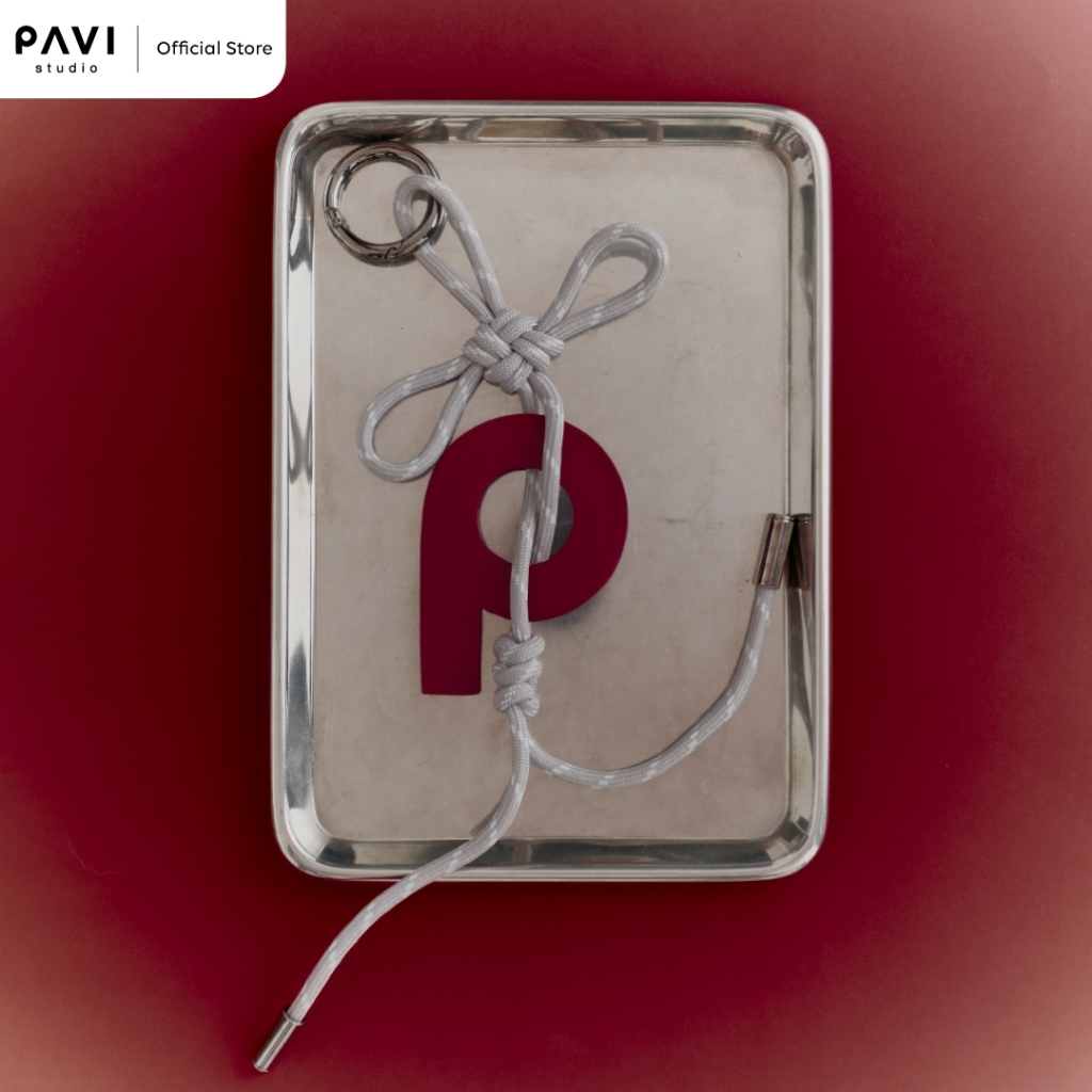 Pavi Studio - Charm P ที่ห้อยกระเป๋าลาย P หนังแท้ มี 8 สี