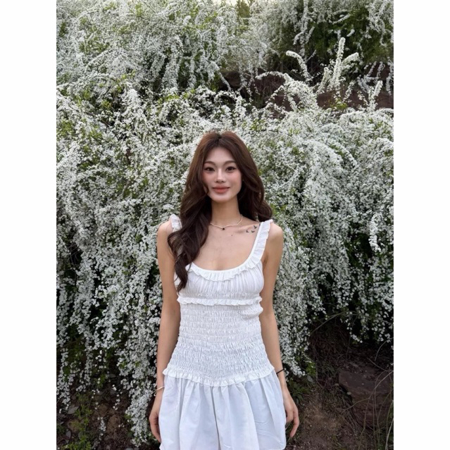 พร้อมส่ง เดรสสั้น มินิเดรสสายเดี่ยว สีขาว เข้ารูป สวย น่ารักมาก