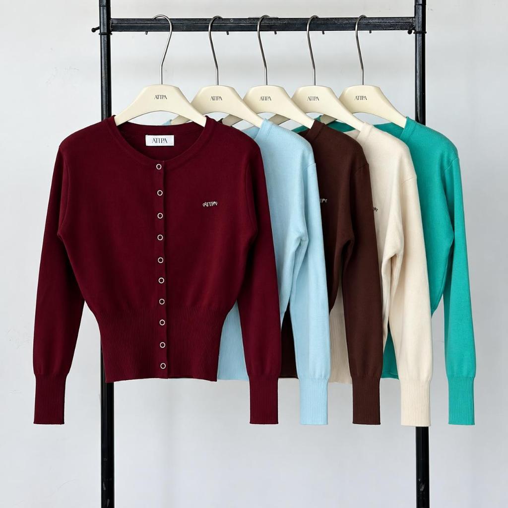 Atipashop - Ailin Cardigan เสื้อคาร์ดิแกน ไหมพรมเรียบ กระดุมหน้า จั๊มเอวทรงสวย รูปที่ 3