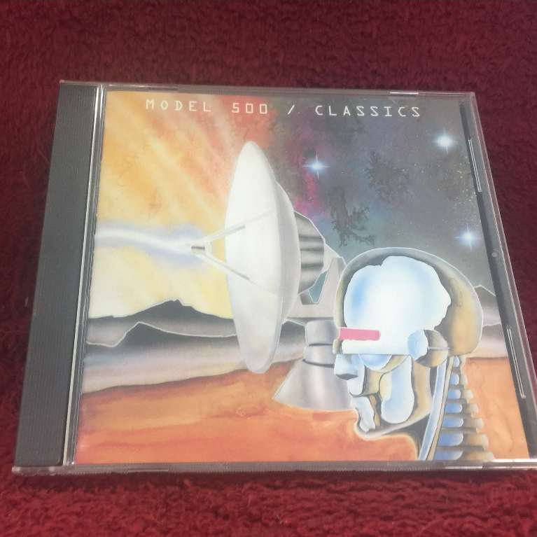 CD Model 500 – Classics สภาพตามรูปปก ZA366-96