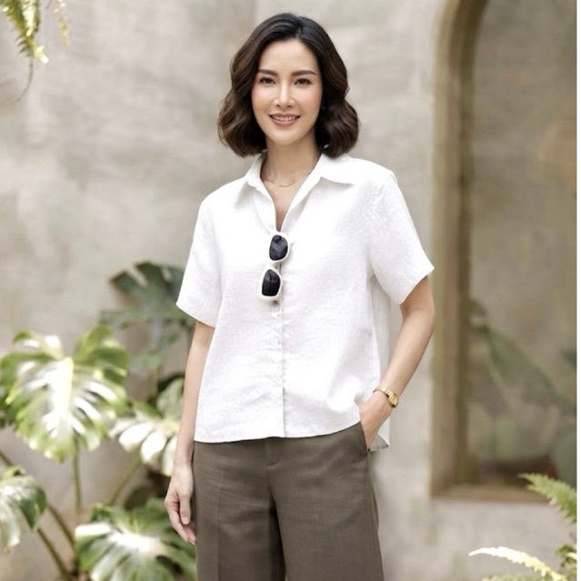 เสื้อเชิ้ตลินินแท้100% ปกเชิ้ตกระดุมผ่าหน้า ผ่าข้างทั้ง 2 ด้าน ทรงสวย พร้อมส่ง size 40”-46” แบบใหม่