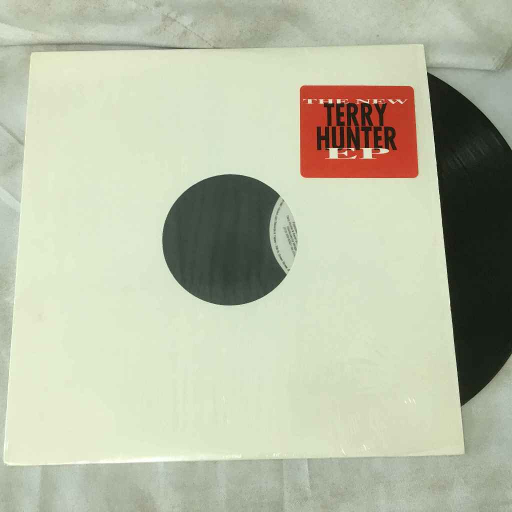 Terry Hunter featuring Sharon Jarvis - The New Terry Hunter EP แผ่นเสียงไวนิว LP ขนาด 12 นิ้ว K681