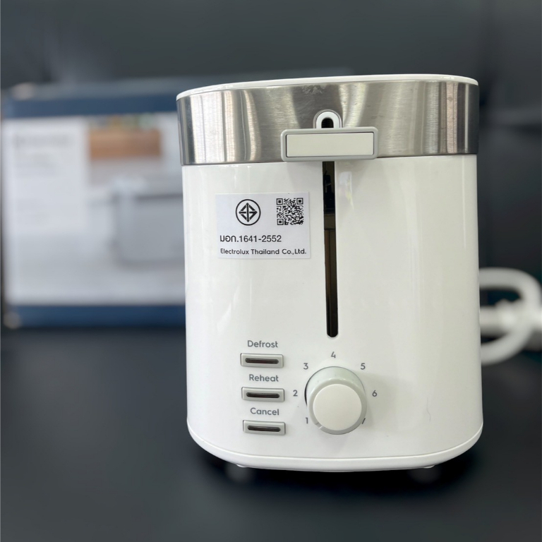 เครื่องปิ้งขนมปัง Electrolux รุ่น E2TS1-100W สีขาว***