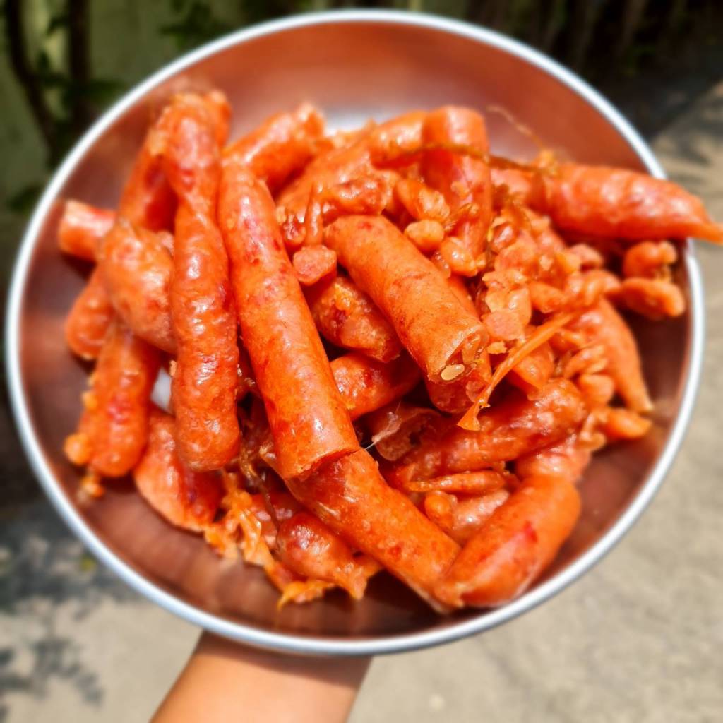 เศษสดกุนเชียงหมู แพ็คละ 1 กก. สินค้าใหม่ๆ ทุกวัน ใส่ถุงสูญอากาศอยู๋ได้นาน พร้อมส่งร