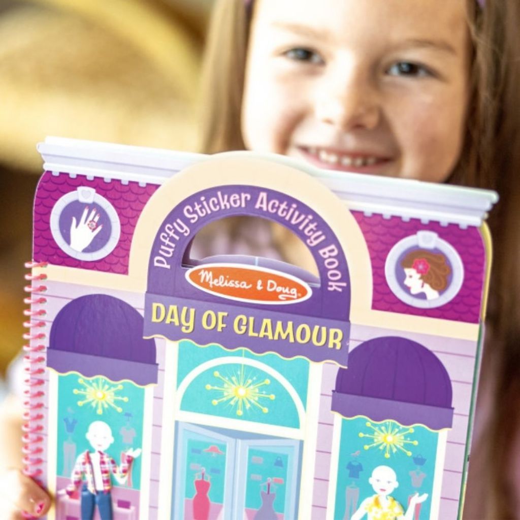 Melissa & Doug كتاب ملصقات منتفخة لتلبيس الدمى (10 مشاهد) — صورة 5