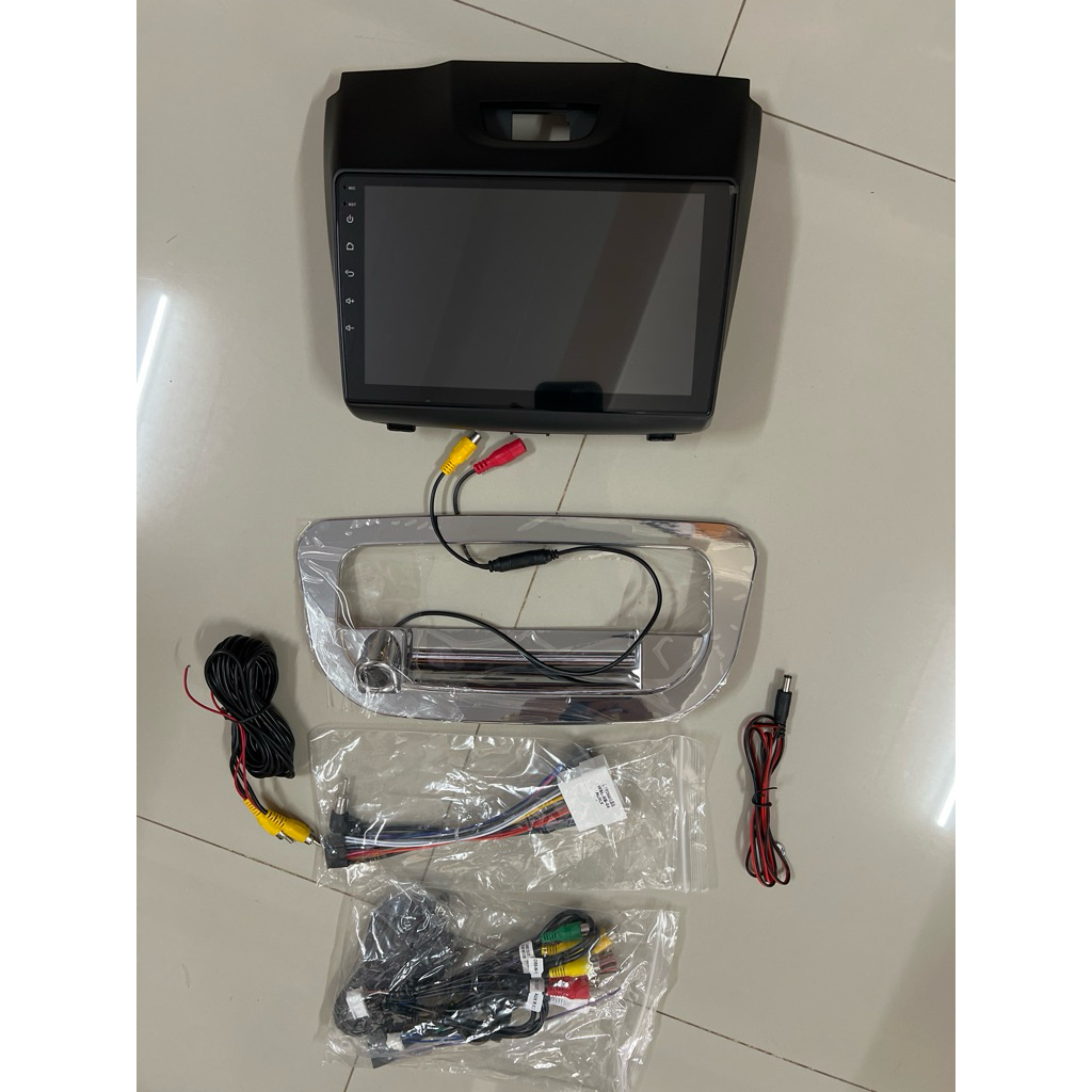 ชุดละ 2395บาท จอแอนดอย 9“ แรม4รอม32 4คอร์ CarPlay หน้ากาก 9“ พร้อมกล้องถอยตรงรุ่น ISUZU ALL D-MAX 20