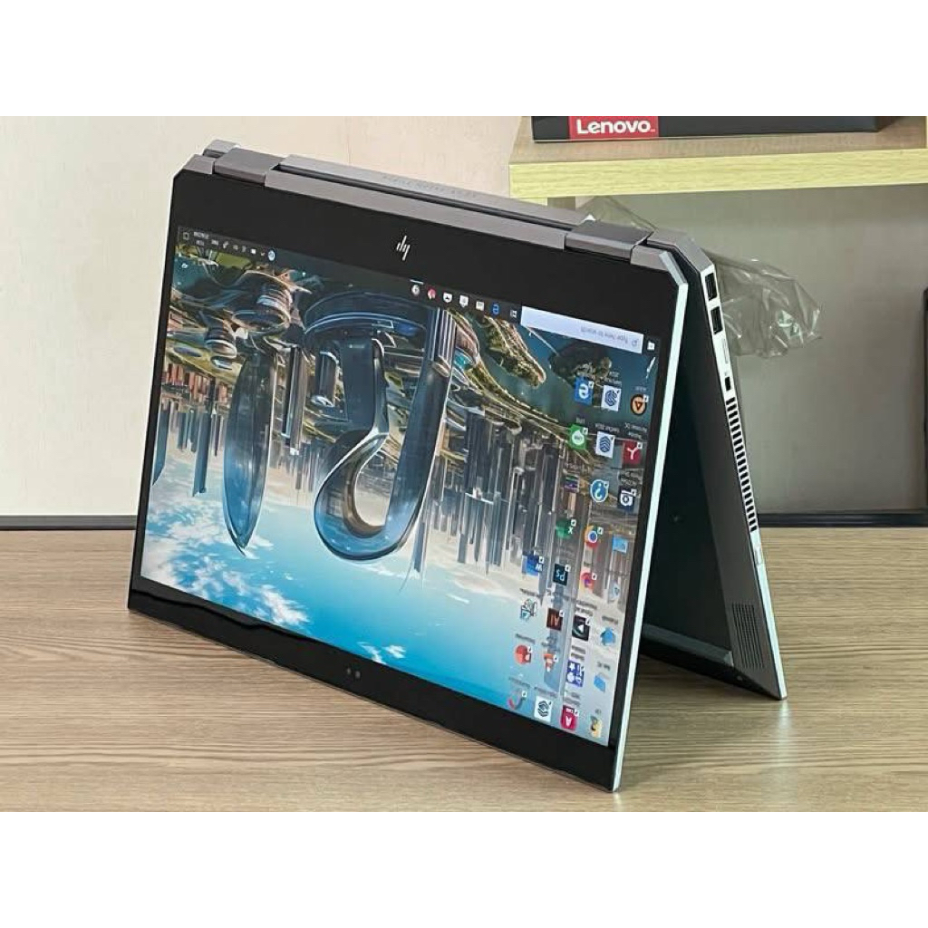 HP ZBook Studio x360 G5 Mobile Workstation i7-8750H SSD512GB RAM16GB NVIDIA Quadro P1000 (4GB GDDR5)