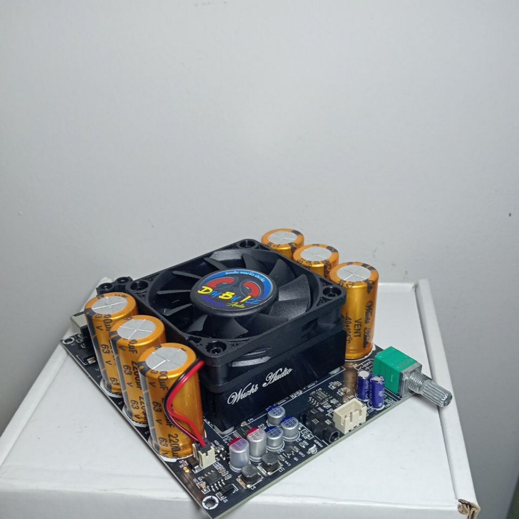 ZK 6002  กำลังขับรวม 1200W
