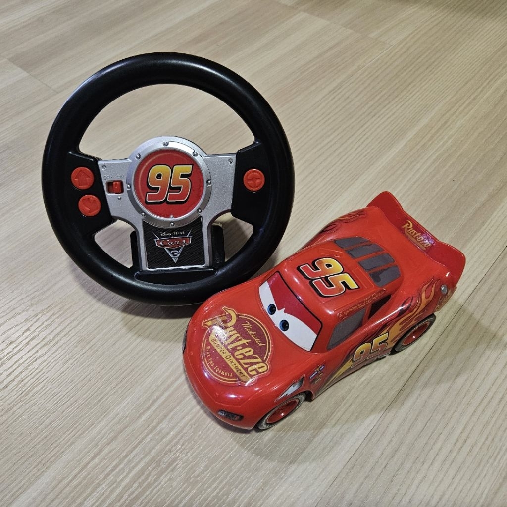 Disney Pixar Cars Lightning McQueen remote control ลิขสิทธิ์​แท้​จาก​ญี่ปุ่น​