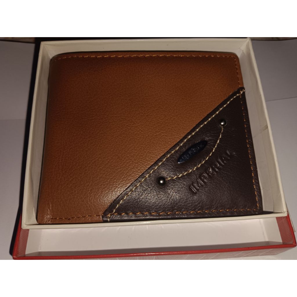 กระเป๋าสตางค์ผู้ชาย IMPERIAL HORSE สภาพใหม่พร้อมกล่อง (มือสอง)