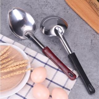 ทัพพีใหญ่ด้ามแม็กไลท์แดง สำหรับทำอาร ตักแกง ตักข้าว TP-083