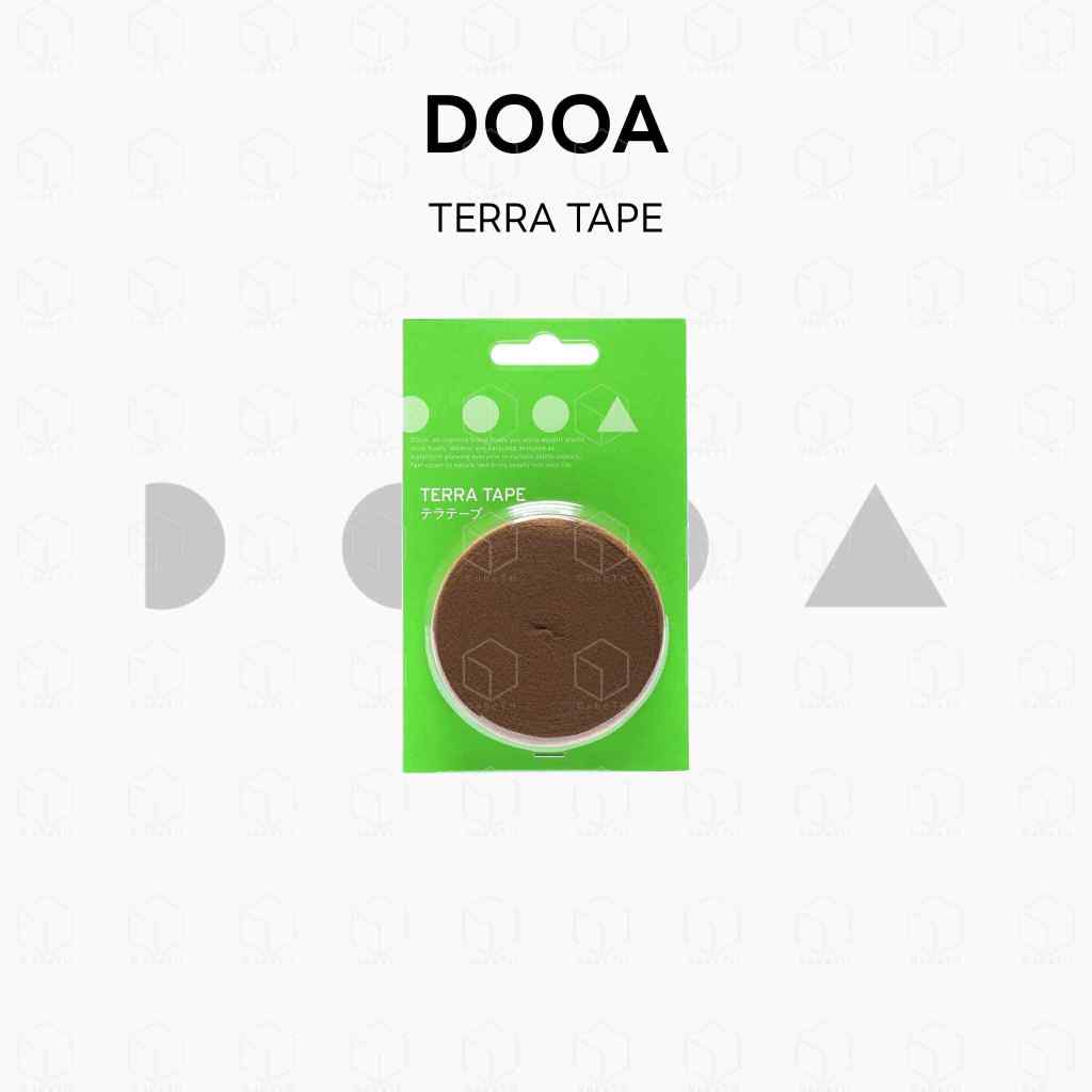 DOOA Terra Tape เป็นเทปที่สามารถยึดติดกับขอนไม้และให้ความชื้นในเวลาเดียวกัน