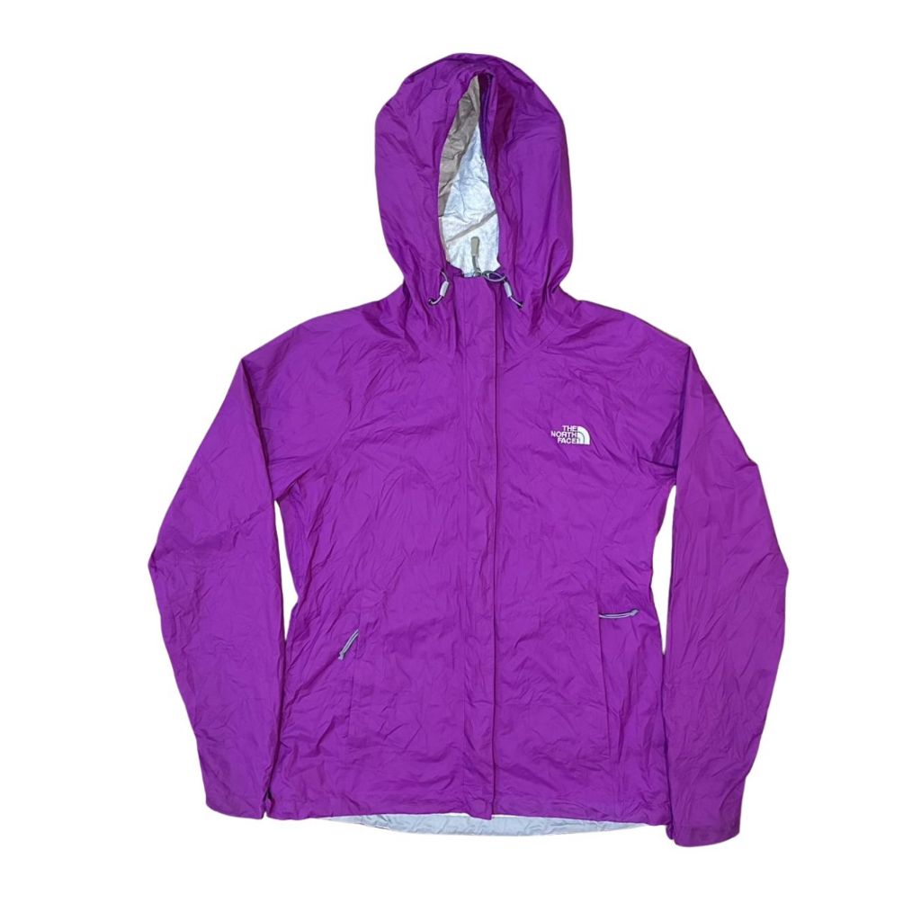 เสื้อกันหนาว the north face แท้!! มือสอง Hy vent (2.5L)  อก 38 ยาว 25 ไม่มีตำหนิ  กันละอองน้ำ กันลม 