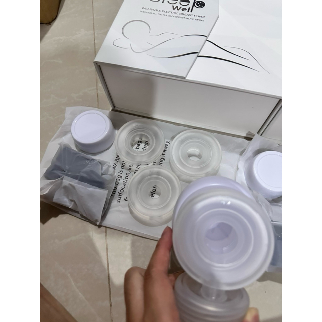 เครื่องปั้มนม attitude mom sleep well  1 คู่