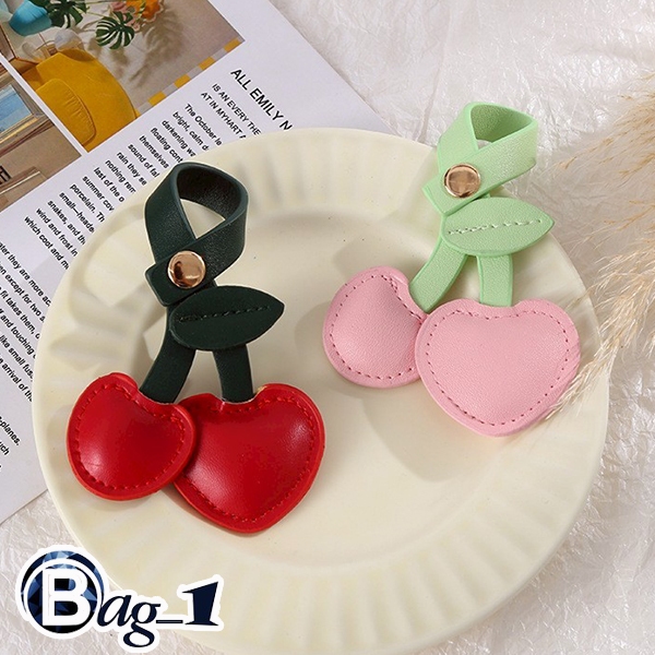 bag_1(BAG2471) พวงกุญแจ จี้ตุ๊กตาเชอร์รี่หัวใจสีแดง สําหรับห้อยกระเป๋า