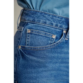 Mc JEANS กางเกงยีนส์ผู้หญิง ทรงขาเข้ารูป (Slim) เอวกลาง สียีนส์ฟอกกลาง MFSZ238 ผ้า 10.oz มีความยืดหยุ่นใส่สบาย