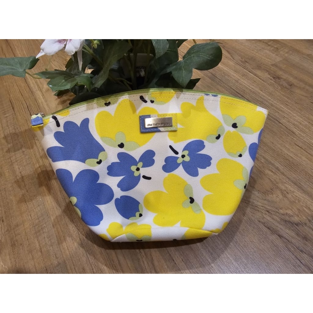 Jim Thompson กระเป๋า 8“ สภาพใหม่มาก