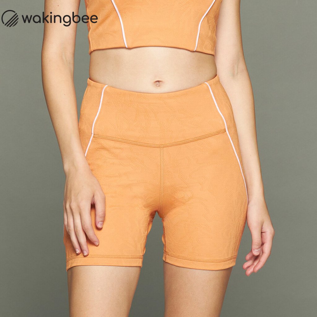 Wakingbee by Mark Kim Curved Biker (Amber) เลกกิ้งไบค์เกอร์ความยาวเหนือเข่า แห้งไว กันยูวี กระชับ เก็บทรง เอวสูง