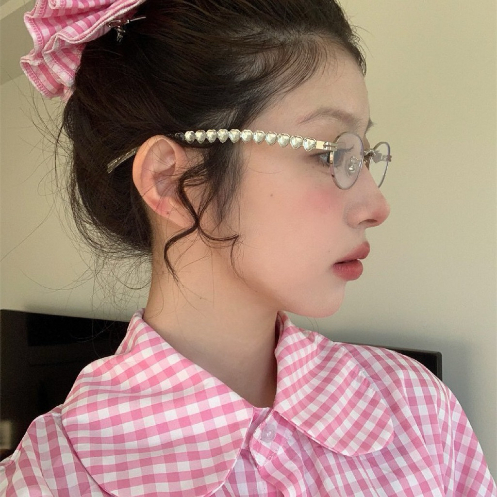 💗พร้อมส่งจากไทย💗CC-22แว่นกรองแสงสีฟ้าทรงไข่ ขาแว่นแต่งเพรชรูปหัวใจแบบติดแกรม แว่นป้องกันแสงuv - รูปที่ 4