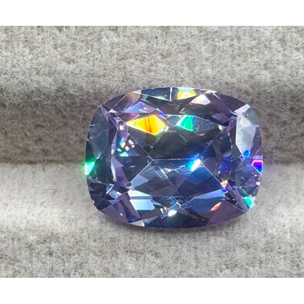 CZ Cubic Zirconia Russian Diamond Cubic Zirconia lavender 4.9ct American Diamond cushion8x10MM ( 1 ช