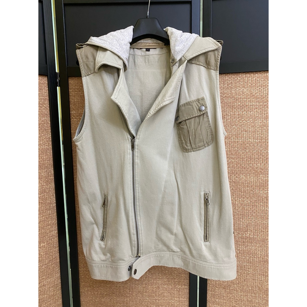 เสื้อกั๊กผู้ชายJaspal  มือ2ของแท้ size XL