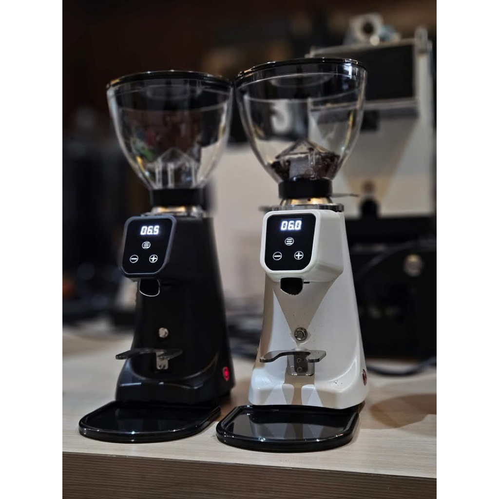 เครื่องบดเมล็ดกาแฟ Typhoon c3