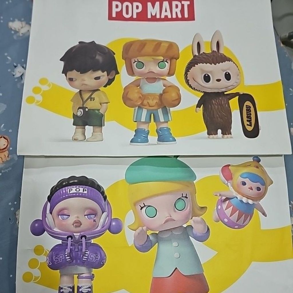 ถุงกระดาษ pop mart ขนาดใหญ่ ของแท้ **สินค้าพร้อมส่ง พรีออเดอร์กัน ลค. ยกเลิกคะ**