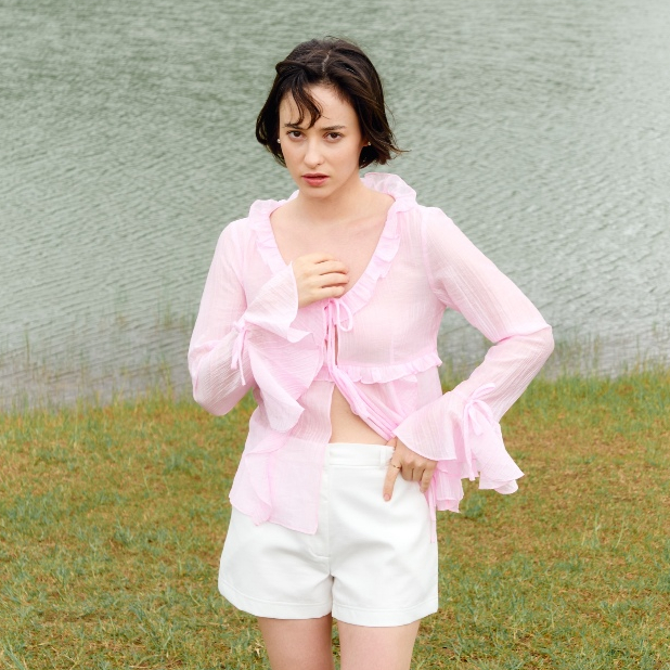 nichii - Lara Top เสื้อเชิ้ต แขนระบาย