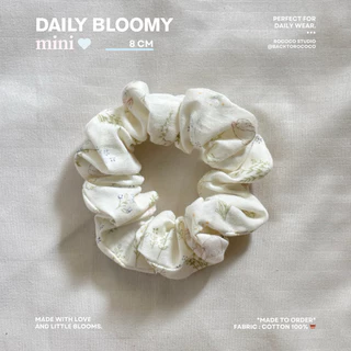 rococo studio | Daily Bloomy Scrunchie ยางรัดผม ลายดอกไม้ floral ꔛ⋆⁺